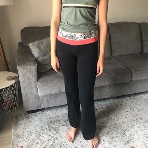 Lululemon Reversible Groove Pant Flare 32" Sz. 6